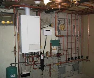 Viessmann condensing boiler with copper near-boiler piping